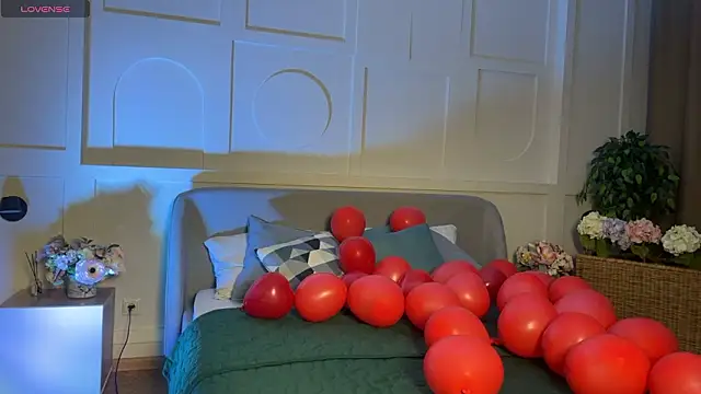  SilkyShadow  online show from 19, 2, 2026