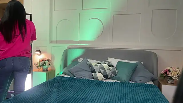  SilkyShadow  online show from 21, 4, 2026