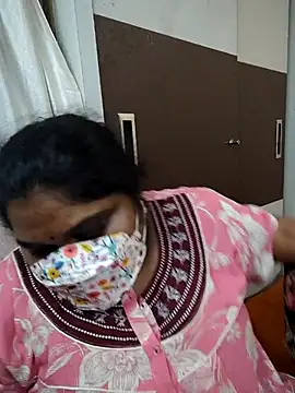 Snapshot of misammahyd chatting on 5, 7, 2026 misammahyd online show from 5, 7, 2026