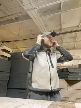 Snapshot of Dildogang chatting on 2, 3, 2026 Dildogang online show from 2, 3, 2026