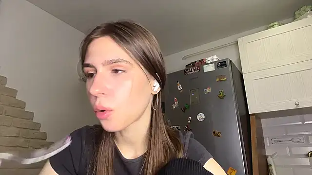 ElsieKuhlmann online show from 6, 3, 2026