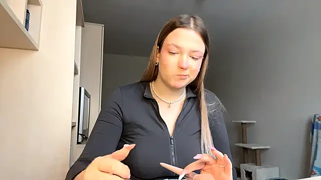 JammieMickiewicz online show from 15, 2, 2026