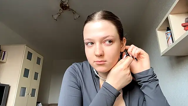 JammieMickiewicz online show from 11, 3, 2026