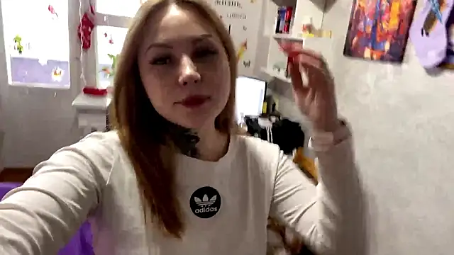 TraciBallena online show from 9, 2, 2026