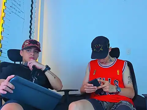 Snapshot of Thomas-Wil chatting on 3, 2, 2026 Thomas-Wil online show from 3, 2, 2026