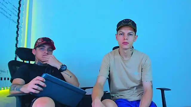 Snapshot of Thomas-Wil chatting on 8, 2, 2026 Thomas-Wil online show from 8, 2, 2026