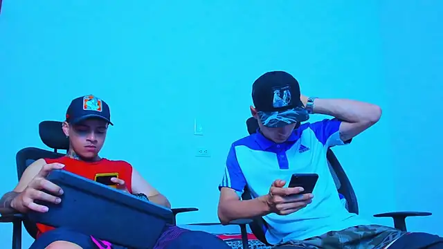 Snapshot of Thomas-Wil chatting on 16, 3, 2026 Thomas-Wil online show from 16, 3, 2026