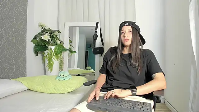 Snapshot of ViictoriiaSaenz chatting on 27, 4, 2026 ViictoriiaSaenz online show from 27, 4, 2026