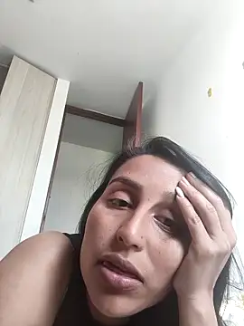 LunaRouuse  online show from 14, 3, 2026