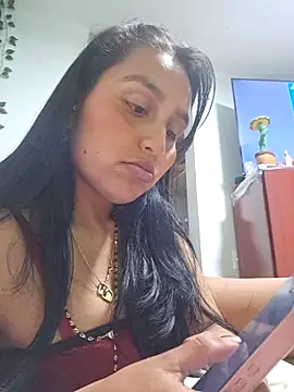 LunaRouuse  online show from 15, 6, 2026