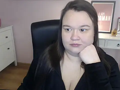 HollyDanceSoul online show from 10, 2, 2026