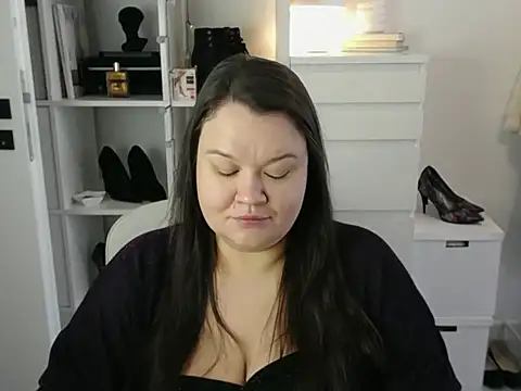 HollyDanceSoul online show from 18, 3, 2026