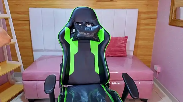 delirium a online show from 14, 1, 2026