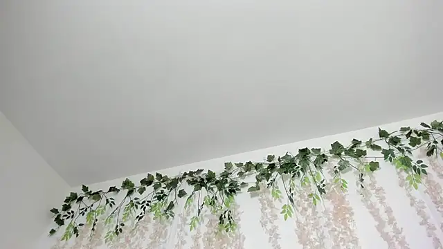 lizz lunna online show from 27, 3, 2026