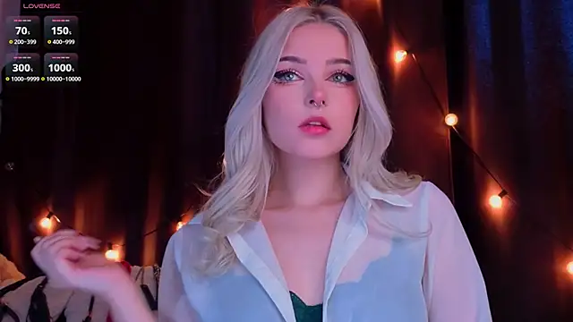 ShyniAlice online show from 2, 3, 2026