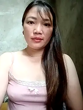 Snapshot of Nunaa2x chatting on 9, 7, 2026 Nunaa2x online show from 9, 7, 2026