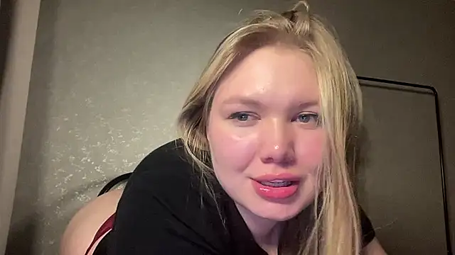 cutiejulie  online show from 16, 2, 2026