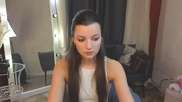 KitKatie online show from 3, 2, 2026