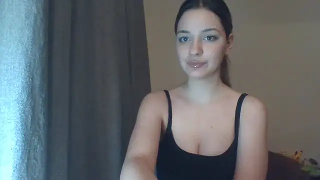 Snapshot of EvelineMagnetic chatting on 1, 6, 2026 EvelineMagnetic online show from 1, 6, 2026