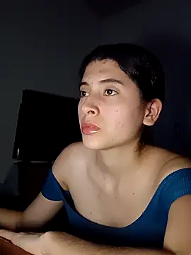 honeyhotgirl19 online show from 27, 2, 2026