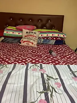 Snapshot of Shayla--broos chatting on 2, 3, 2026 Shayla--broos online show from 2, 3, 2026