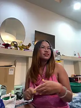 Ponthip online show from 7, 4, 2026