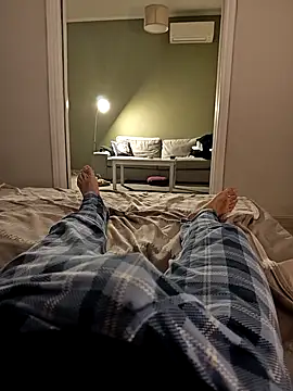 PictureofThickNcurved online show from 13, 1, 2026