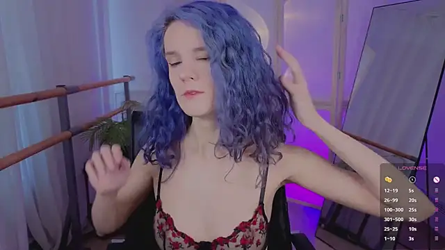 AuraLaunni online show from 22, 3, 2026