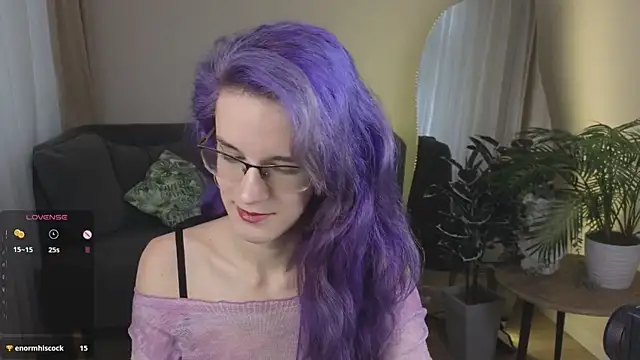 Snapshot of AuraLaunni chatting on 30, 7, 2026 AuraLaunni online show from 30, 7, 2026