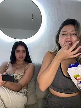 bebitas2  online show from 19, 3, 2026