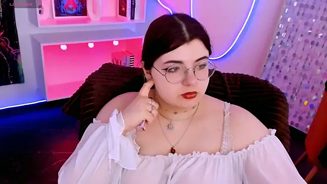 Snapshot of Siena_aa chatting on 3, 7, 2026 Siena aa online show from 3, 7, 2026