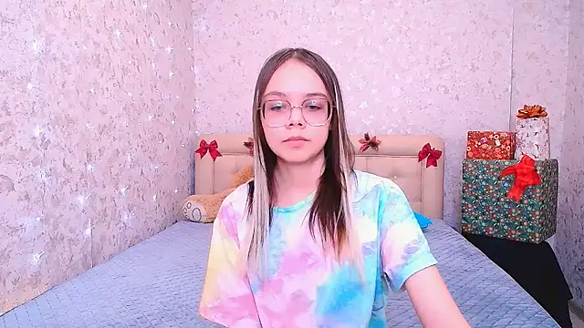 LolliStrawberry online show from 11, 1, 2026