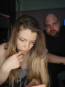 MochiNy4n online show from 25, 5, 2026
