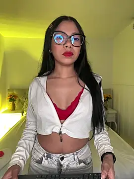 Snapshot of Little_Lexyy chatting on 11, 6, 2026 Little Lexyy online show from 11, 6, 2026
