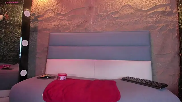 milenahot  69 online show from 5, 2, 2026