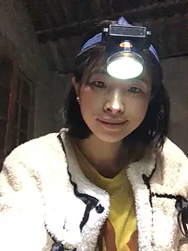 Snapshot of sun-shii chatting on 8, 2, 2026 sun-shii online show from 8, 2, 2026