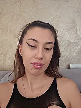 Virgin Pussy SquirtX online show from 14, 1, 2026