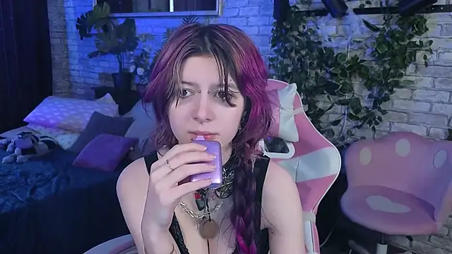 Ashley Veil online show from 26, 5, 2026