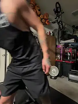 Snapshot of brngitdwn chatting on 2, 5, 2026 brngitdwn online show from 2, 5, 2026
