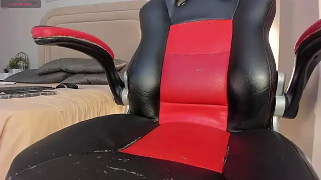 Meeganfoox online show from 14, 1, 2026