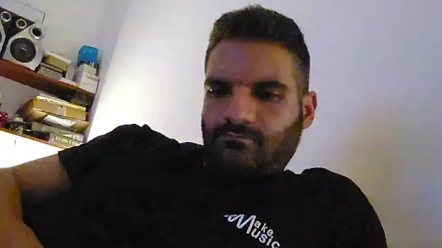 Snapshot of marios87xxl chatting on 24, 6, 2026 marios87xxl online show from 24, 6, 2026