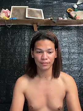 HugeAgatha online show from 17, 2, 2026