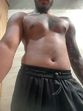 liyamjunior online show from 2, 2, 2026