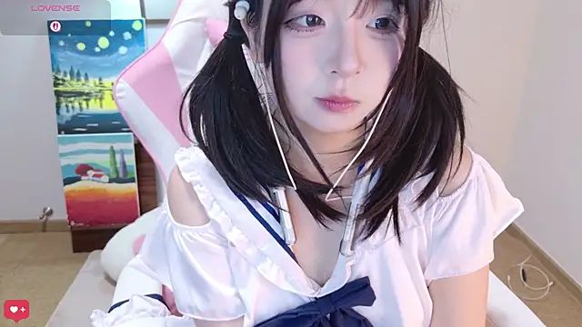 Qiqiiii-05 online show from 25, 6, 2026