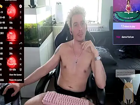 Snapshot of Rayzel_White chatting on 6, 7, 2026 Rayzel White online show from 6, 7, 2026
