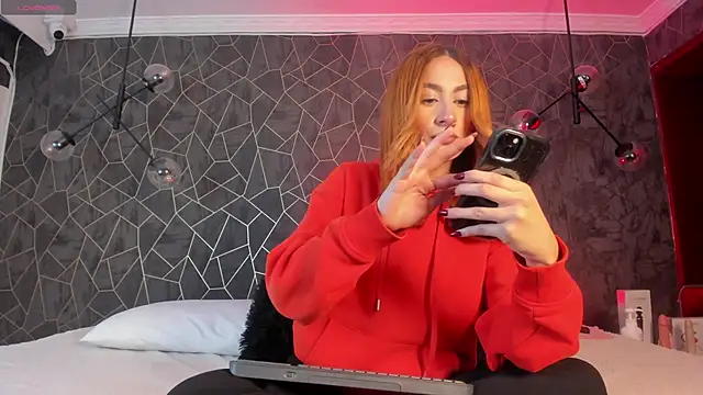 Snapshot of tiarha_18 chatting on 4, 2, 2026 tiarha 18 online show from 4, 2, 2026