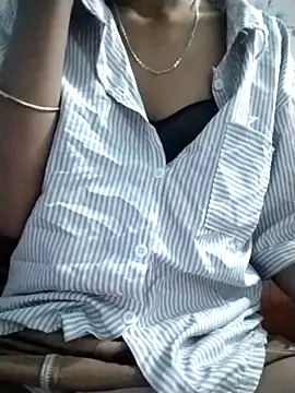 Lisa xx2 online show from 3, 2, 2026