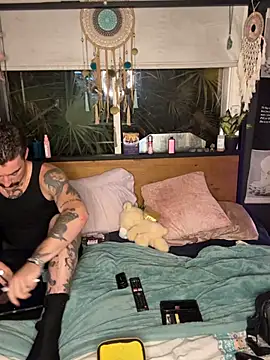 bondedbyskin online show from 21, 2, 2026