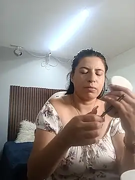 Snapshot of keileen_luna chatting on 5, 6, 2026 keileen luna online show from 5, 6, 2026