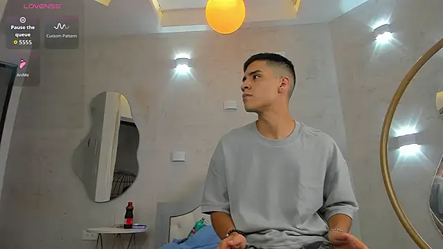 Snapshot of bastian_and_samantha chatting on 9, 2, 2026 bastian and samantha online show from 9, 2, 2026